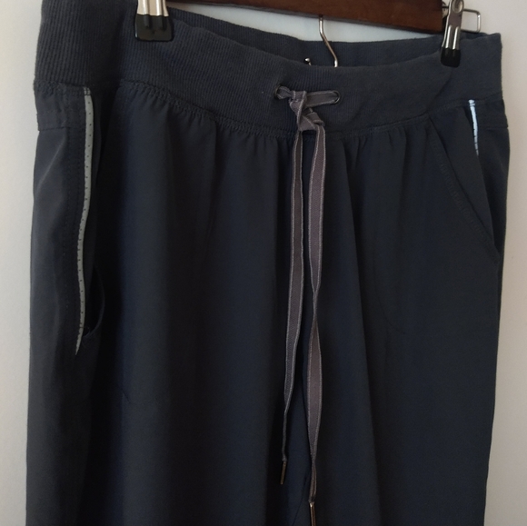 Brisas Gray work out pants size Medium - Picture 2 of 11